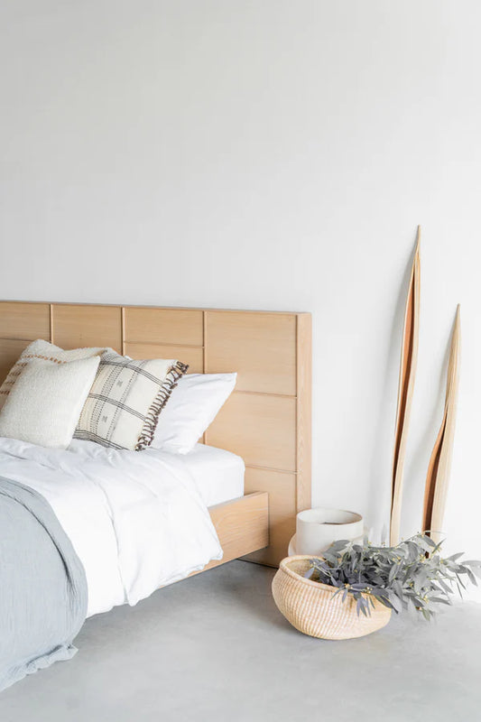 Dorven Bed