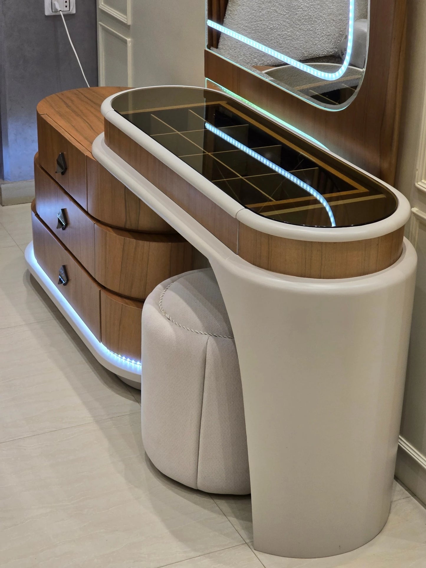 Arlis Bedroom Set-D4