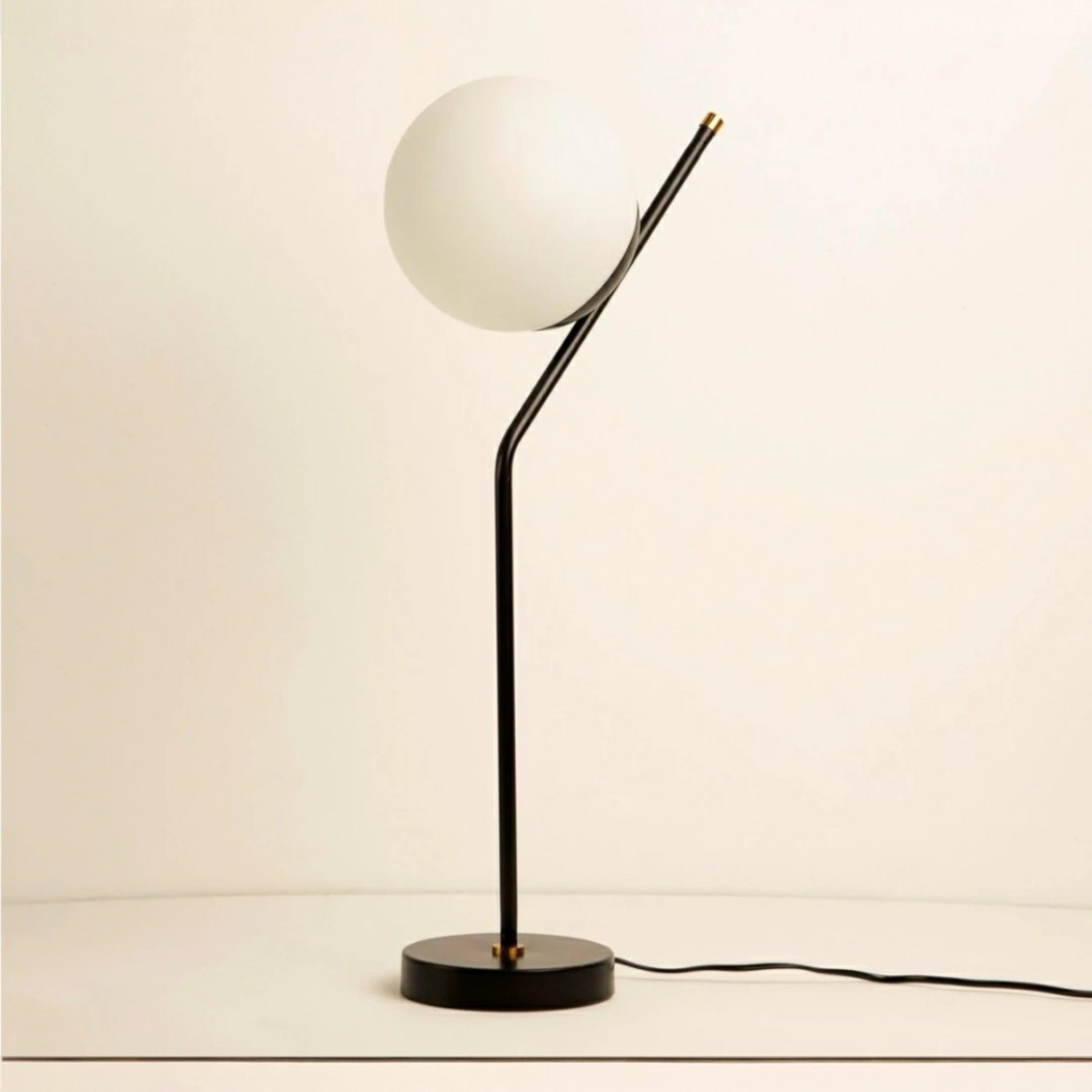 Venna Table Lamp