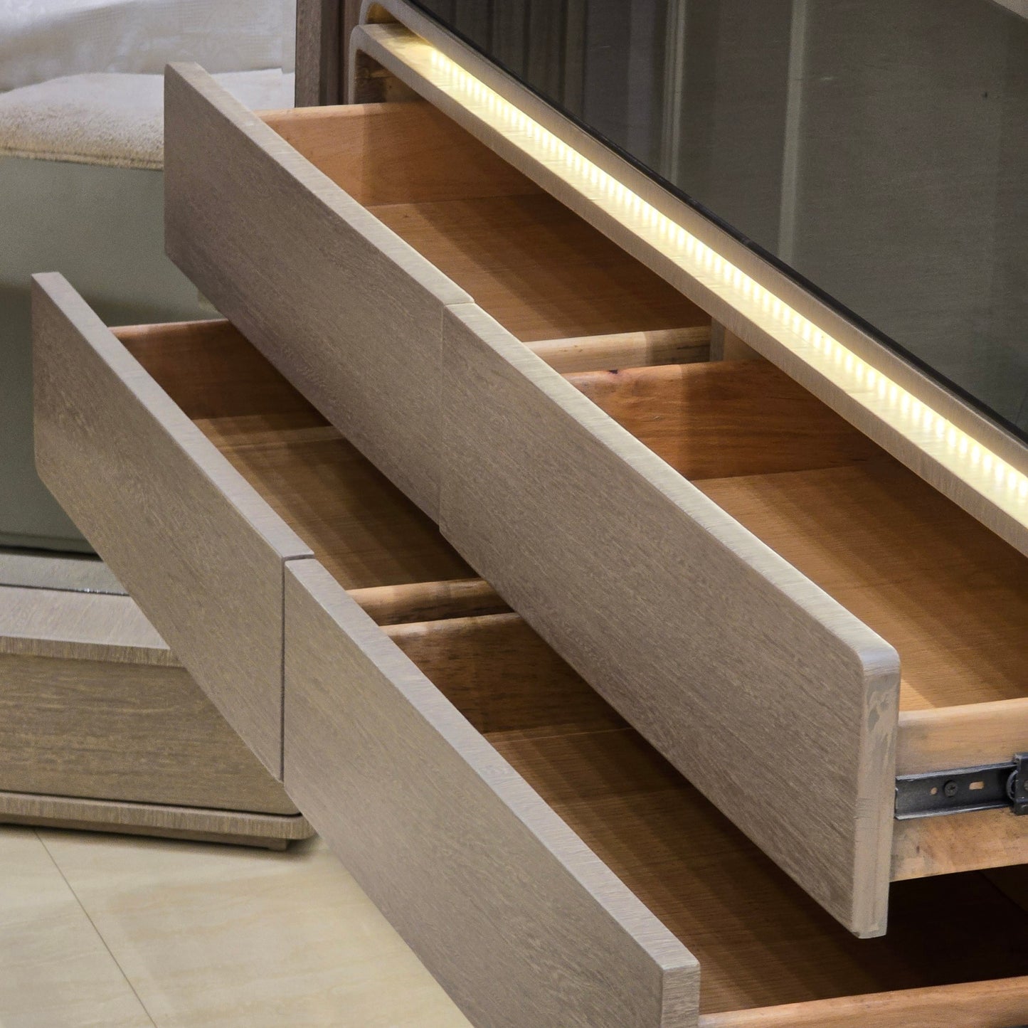 Malvo Bedroom Set-D23