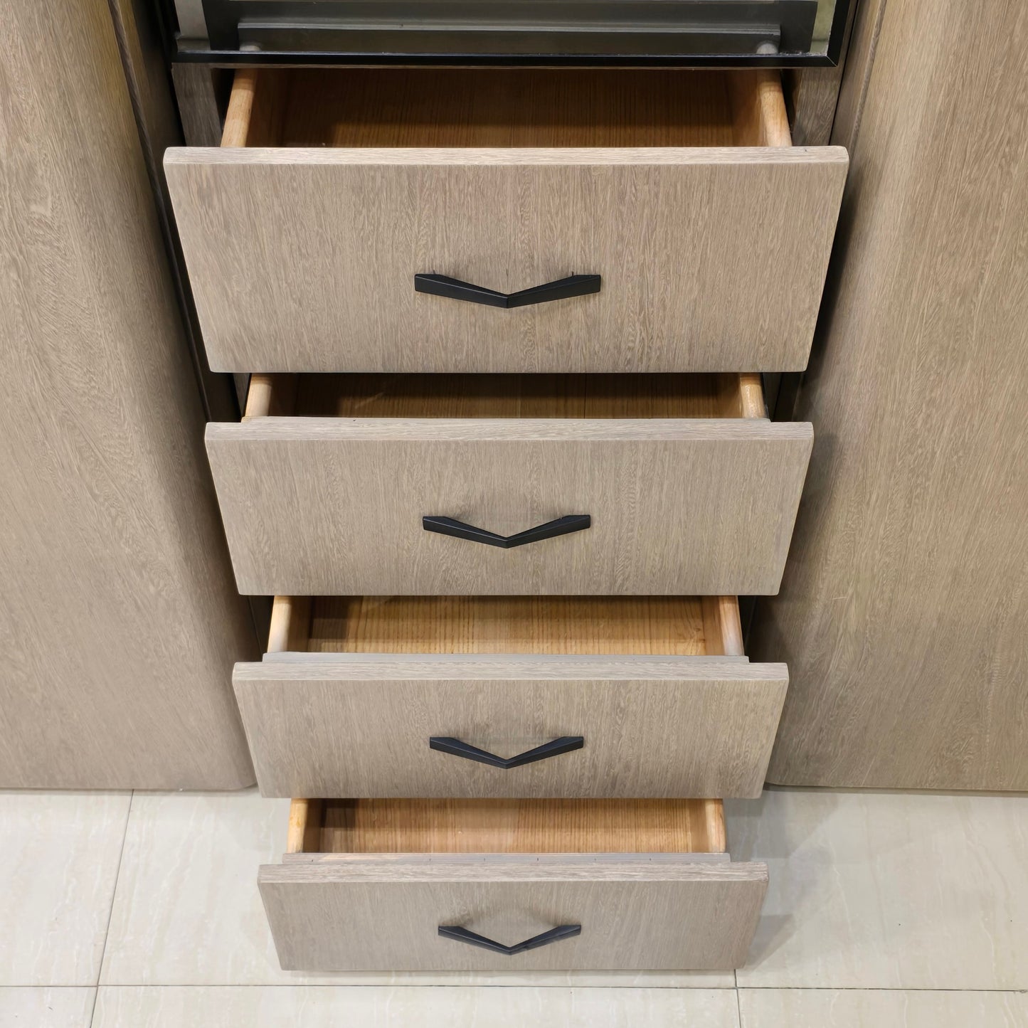 Malvo Bedroom Set-D23