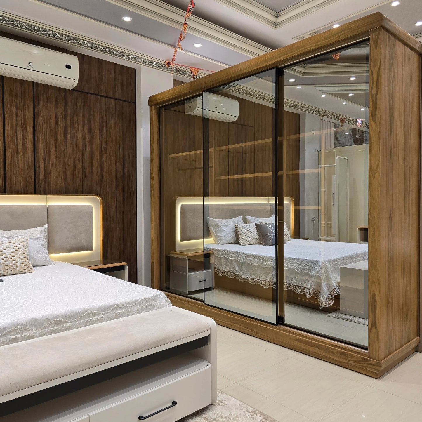 Belor Bedroom Set-D13
