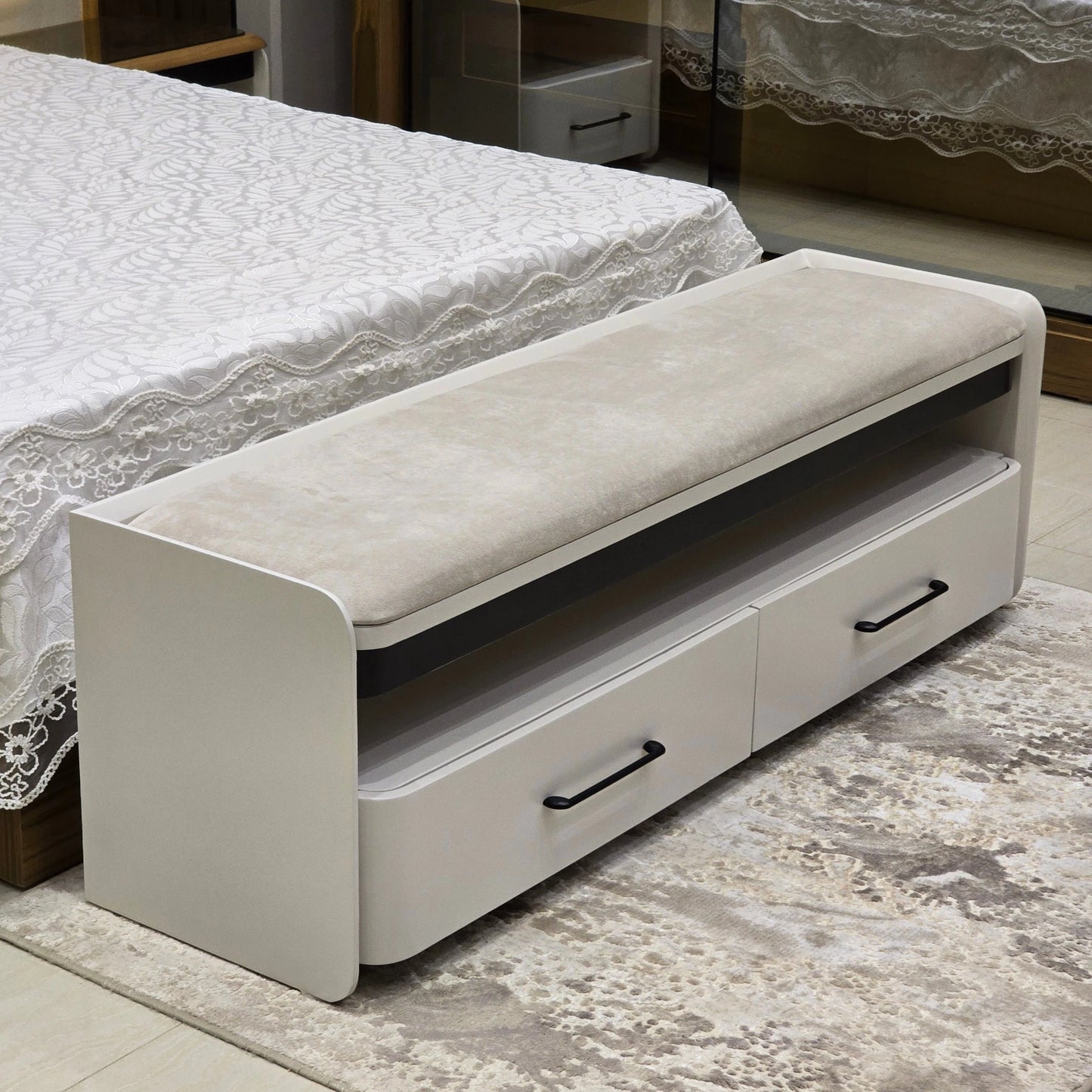 Belor Bedroom Set-D13