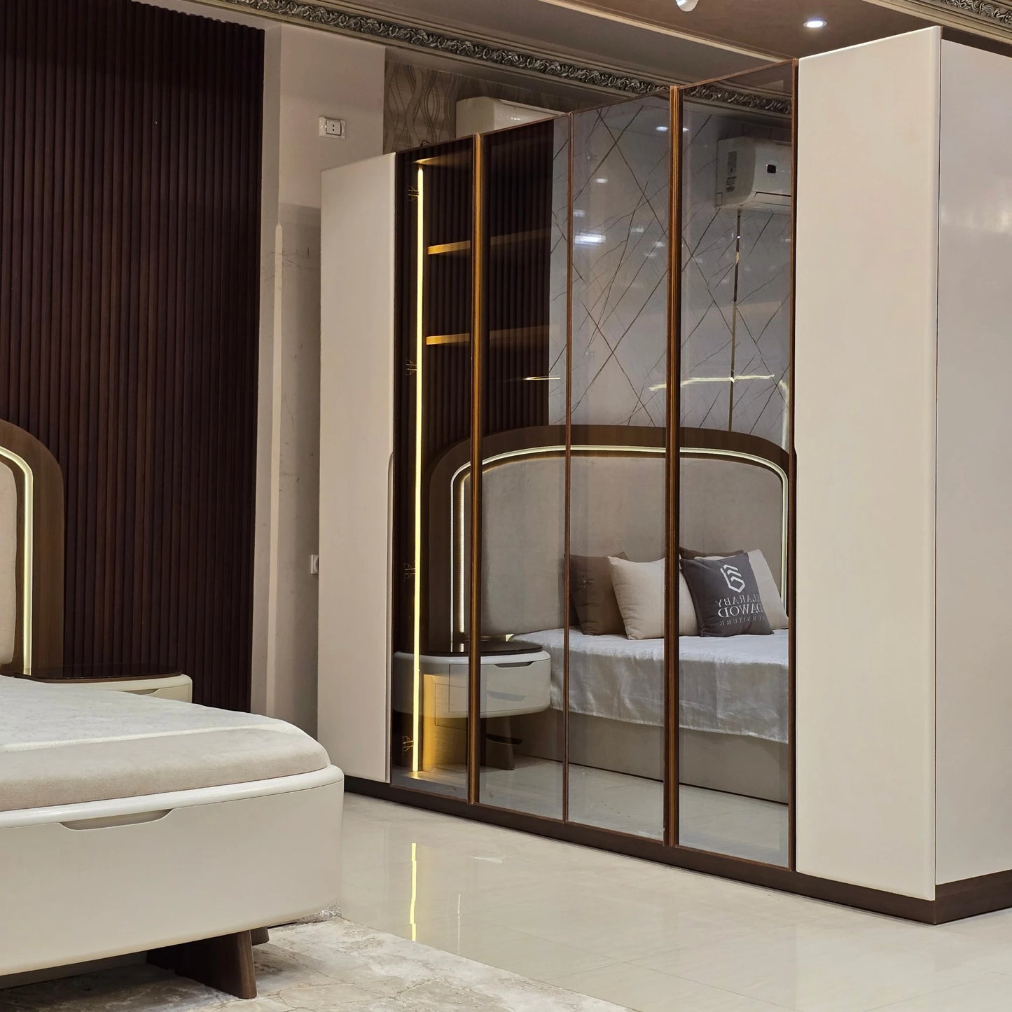 Myron Bedroom Set-D17