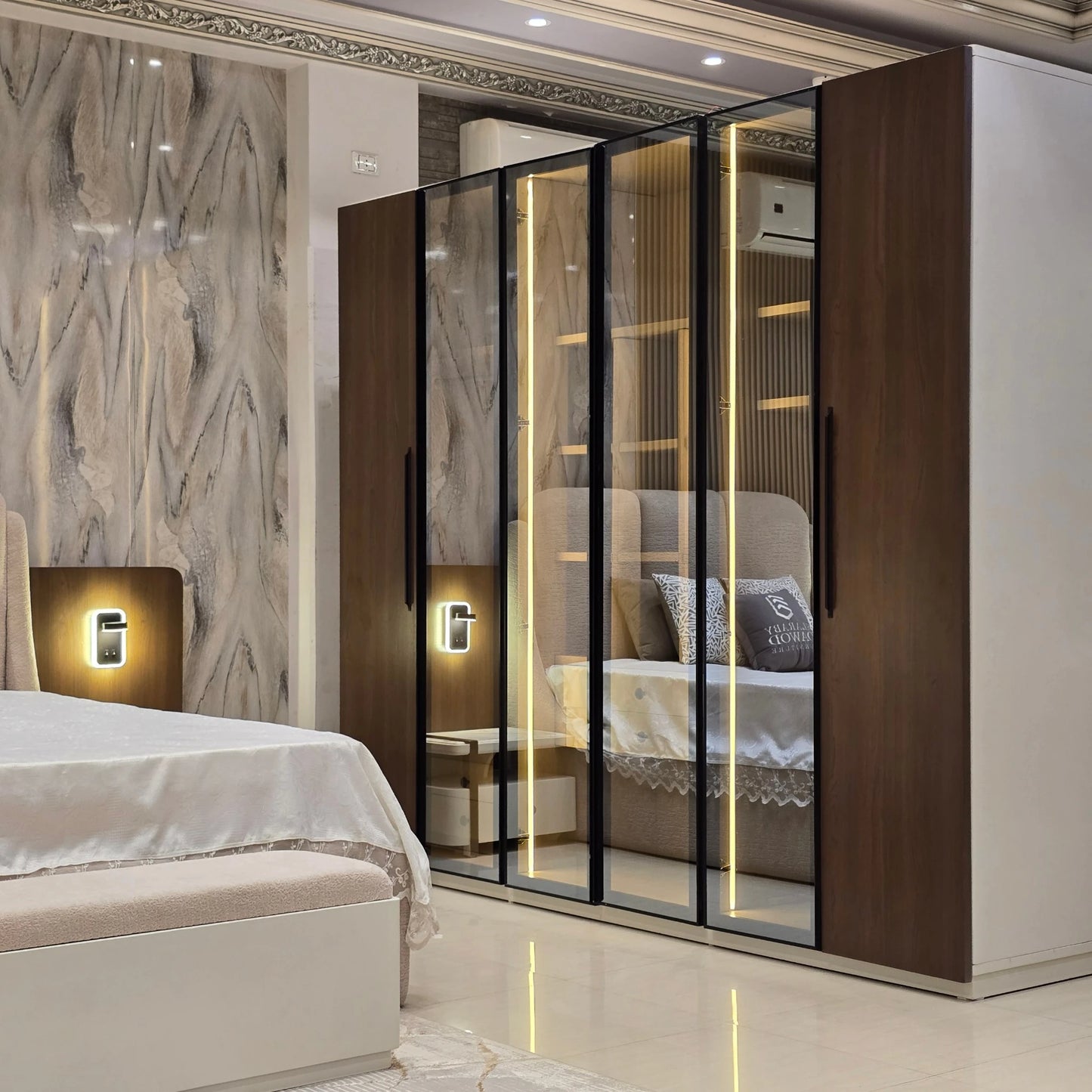 Liora Bedroom Set-D18