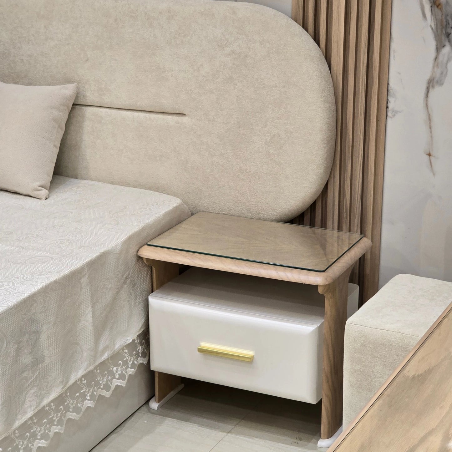 Vorn Bedroom Set-D19