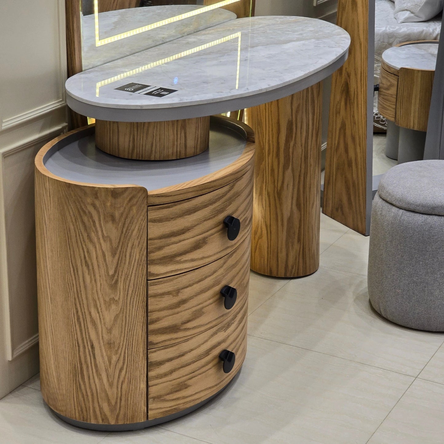 Velto Bedroom Set-D6