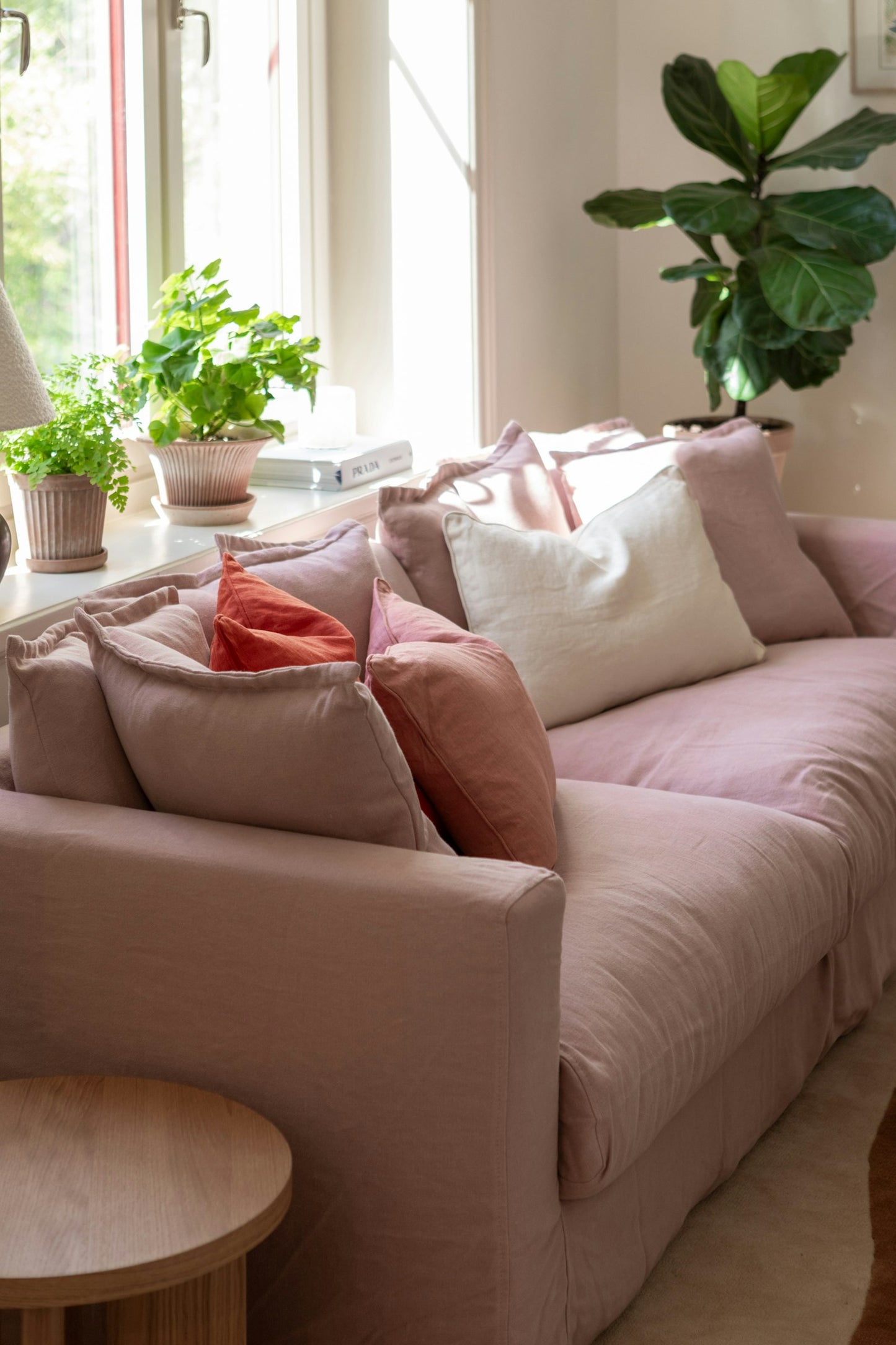 Synera Sofa