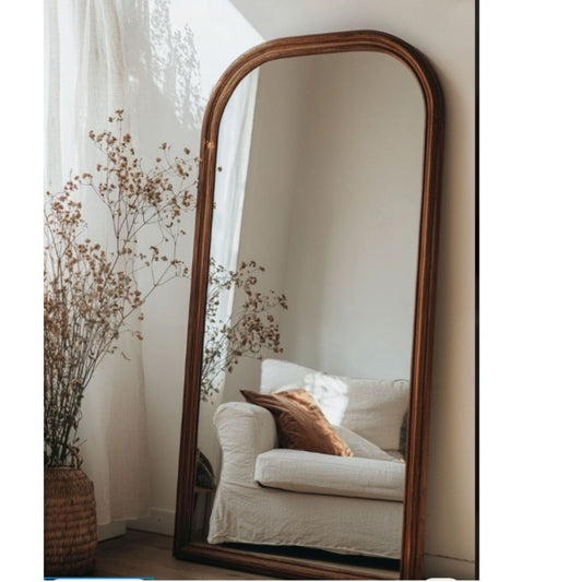 Lynvora Mirror