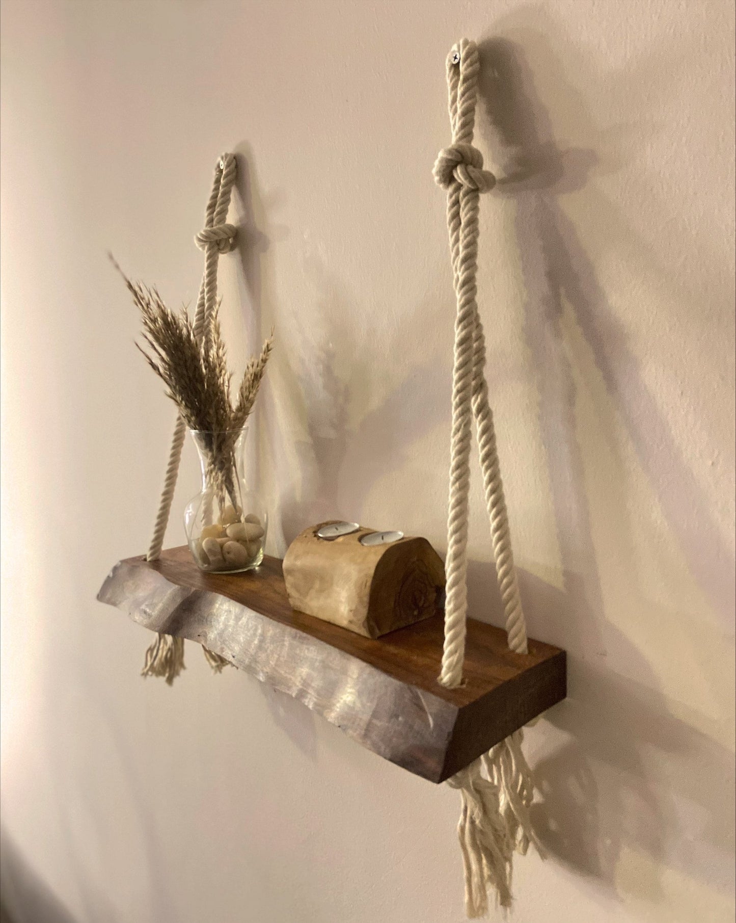 Kova Shelf Unit